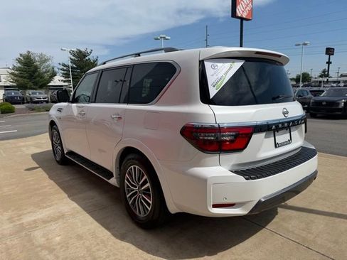 Used 2022 Nissan Armada SL AWD/4WD image 6