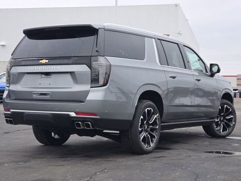 New 2026 Chevrolet Suburban High Country image 27