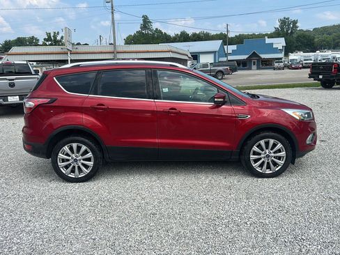 Used 2017 Ford Escape Titanium AWD/4WD image 4