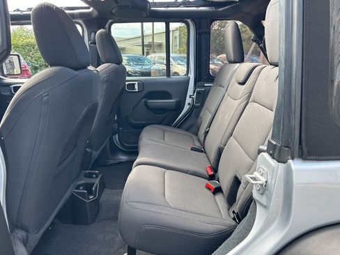 Certified 2022 Jeep Wrangler Unlimited Sport image 34