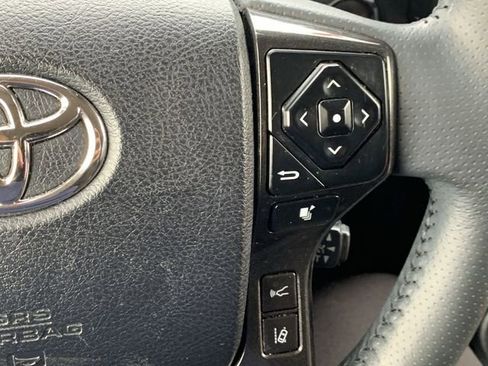 Certified 2022 Toyota 4Runner TRD Off-Road Premium image 29