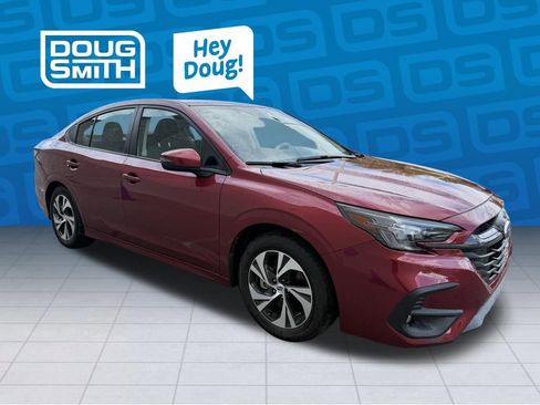 Used 2025 Subaru Legacy Premium AWD/4WD image 4