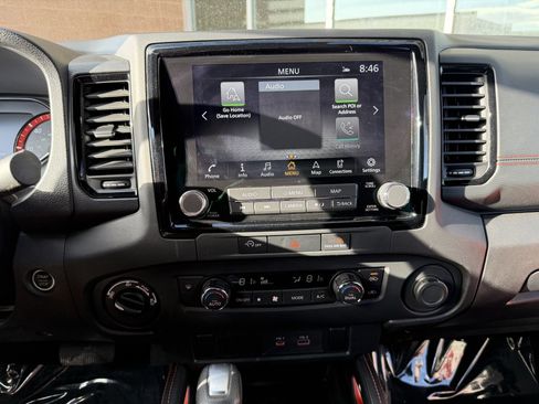 Used 2024 Nissan Frontier PRO-4X w/ Off-Road Protection Package image 21