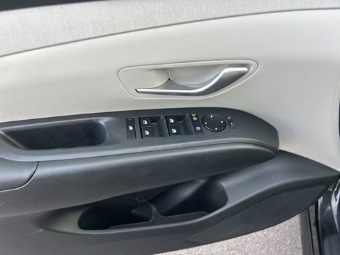 Used 2025 Hyundai Tucson SEL image 12