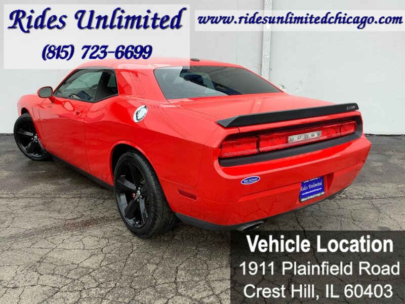 Used 2010 Dodge Challenger SRT8 w/ SRT Option Group II RWD image 6