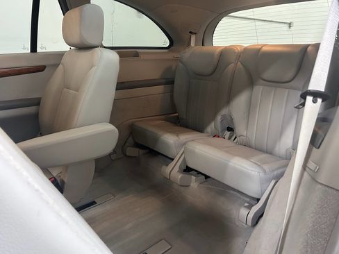 Used 2006 Mercedes-Benz R 350 4MATIC image 31
