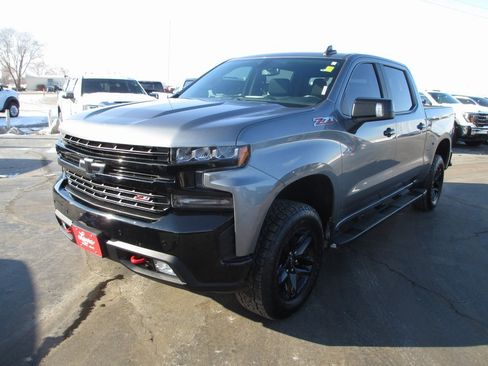 Used 2019 Chevrolet Silverado 1500 LT Trail Boss image 9