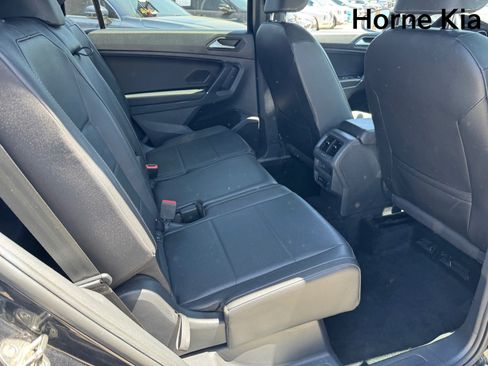 Used 2020 Volkswagen Tiguan SE R-Line FWD image 28
