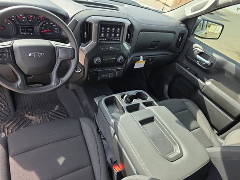 New 2026 Chevrolet Silverado 1500 Custom Trail Boss w/ Dark Appearance Package image 15