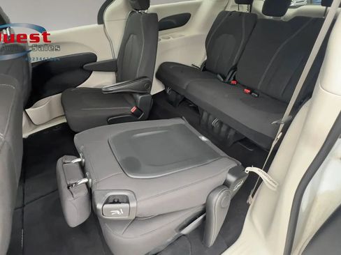 Used 2024 Chrysler Voyager LX FWD image 26