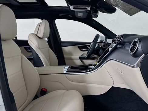 New 2026 Mercedes-Benz GLC 300 image 6