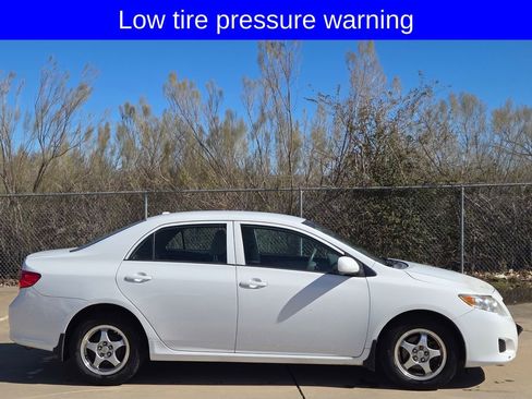 Used 2009 Toyota Corolla LE image 3