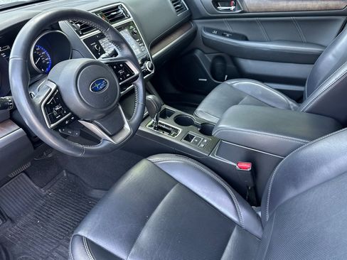 Used 2018 Subaru Outback 2.5i Limited image 11