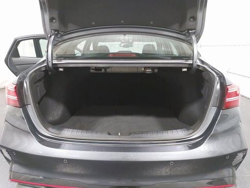 Used 2022 Kia Forte GT image 12