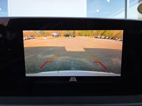 Used 2025 Buick Envista Avenir image 16