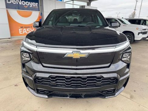 Used 2024 Chevrolet Silverado EV RST image 6
