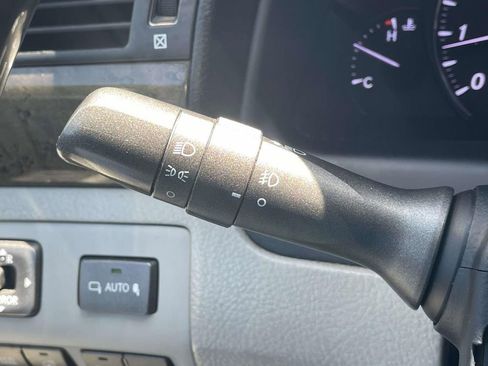 Used 2010 Lexus LS 460 w/ Comfort Pkg RWD image 24