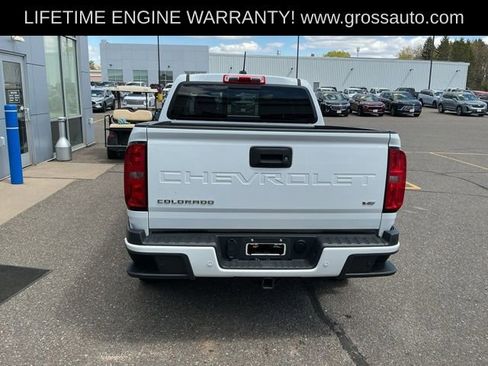 Used 2022 Chevrolet Colorado Z71 AWD/4WD image 6