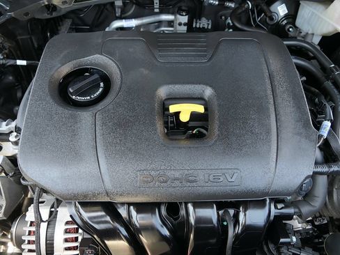 Used 2025 Kia Seltos S FWD image 28