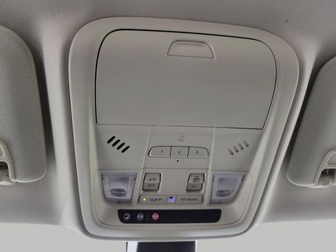 Used 2018 Cadillac XT5 Premium Luxury AWD/4WD image 18