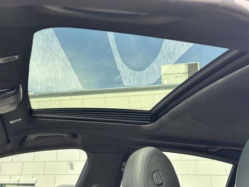 Used 2019 BMW 530i xDrive w/ M Sport Package AWD/4WD image 14