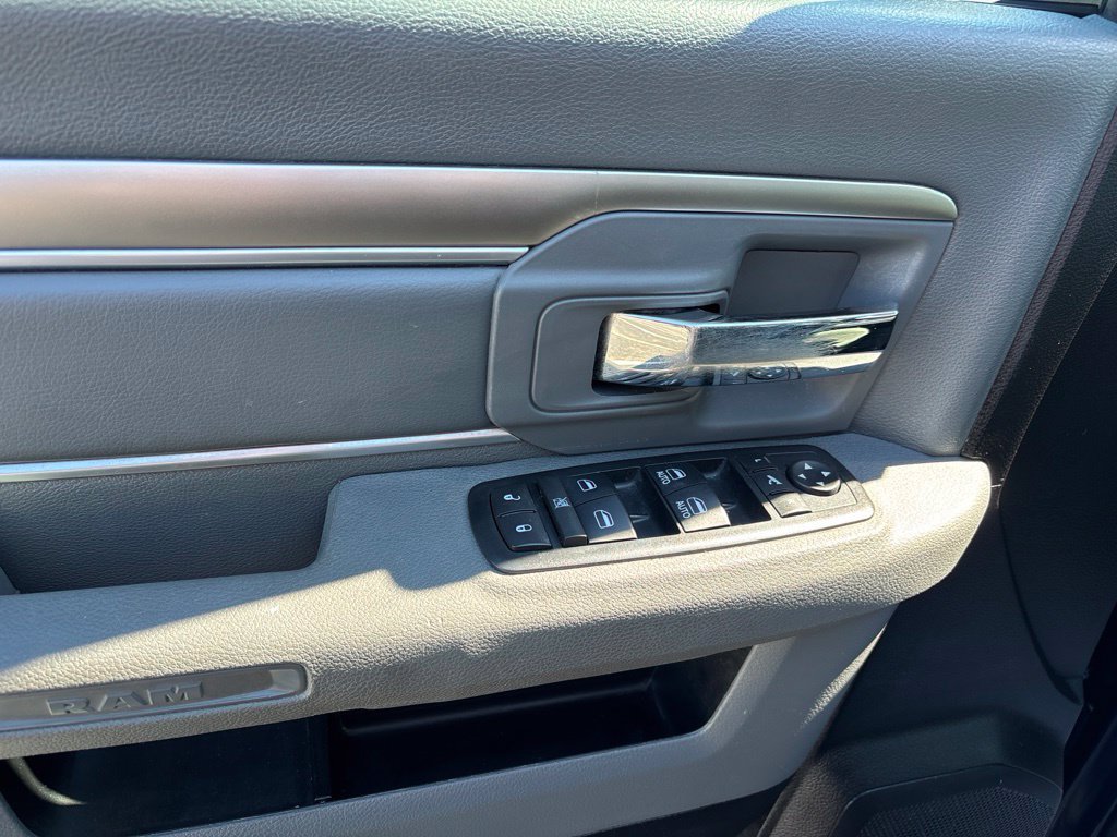 Used 2016 RAM 1500 Lone Star RWD image 21