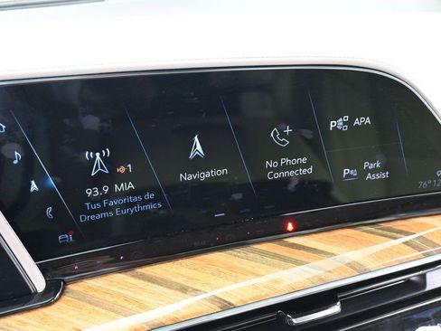 Used 2021 Cadillac Escalade Sport Platinum w/ LPO, ONYX Package image 25