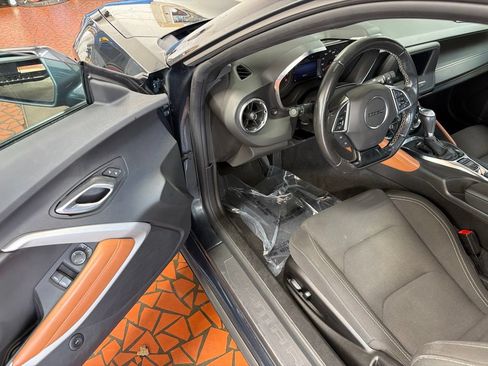 Used 2021 Chevrolet Camaro LT RWD image 16