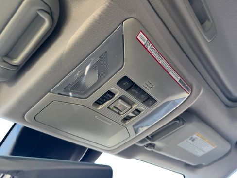 New 2025 Toyota RAV4 Limited image 18