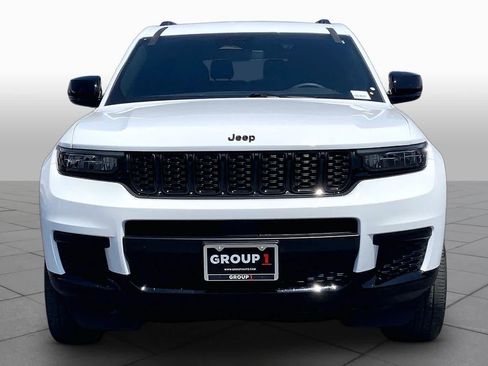 Used 2023 Jeep Grand Cherokee L Laredo AWD/4WD image 4