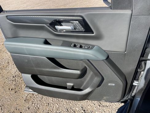 New 2026 GMC Yukon AT4 image 20