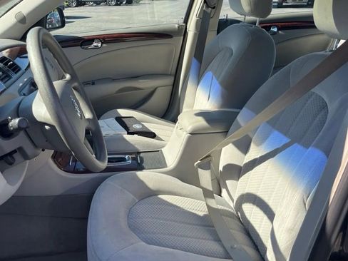 Used 2007 Buick Lucerne CX image 4