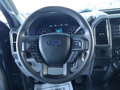 Used 2016 Ford F150 XLT image 18