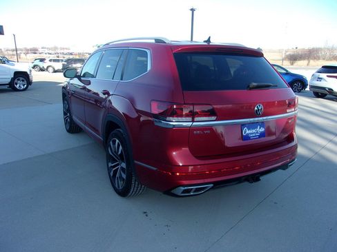 Used 2022 Volkswagen Atlas SEL Premium image 7