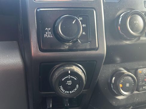 Used 2019 Ford F150 XLT w/ Equipment Group 302A Luxury image 30