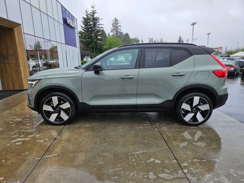 Used 2023 Volvo XC40 Recharge Ultimate w/ Protection Package Premier AWD/4WD image 8