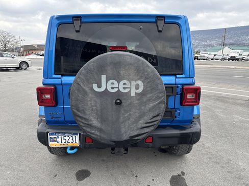 Used 2024 Jeep Wrangler Unlimited Rubicon 4xe image 4