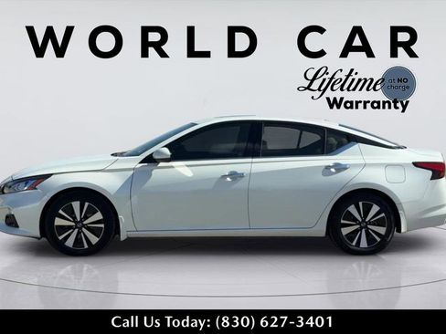 Used 2020 Nissan Altima 2.5 SV image 9