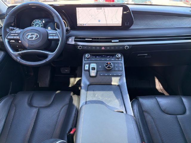 Used 2023 Hyundai Palisade Limited w/ Winter Package AWD/4WD image 9