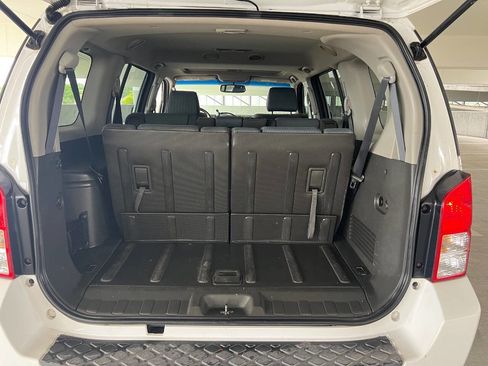 Used 2007 Nissan Pathfinder SE Off-Road w/ SE Off-Road Premium Pkg AWD/4WD image 17