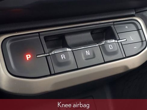 Used 2022 GMC Acadia Denali image 35