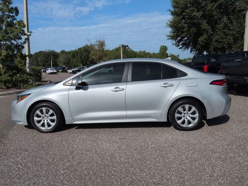 Used 2024 Toyota Corolla LE FWD image 3