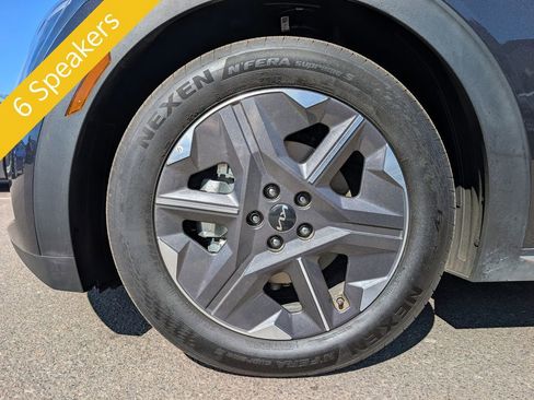 Certified 2025 Kia EV6 Light image 13