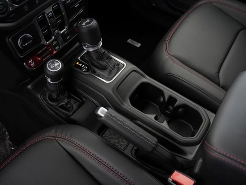 New 2026 Jeep Wrangler Unlimited Rubicon image 18