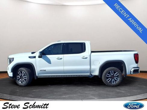 Used 2024 GMC Sierra 1500 AT4 w/ Technology Package AWD/4WD image 2