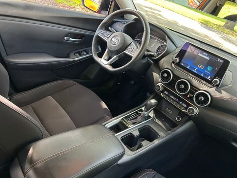 Used 2023 Nissan Sentra SR w/ Electronics Package FWD image 10