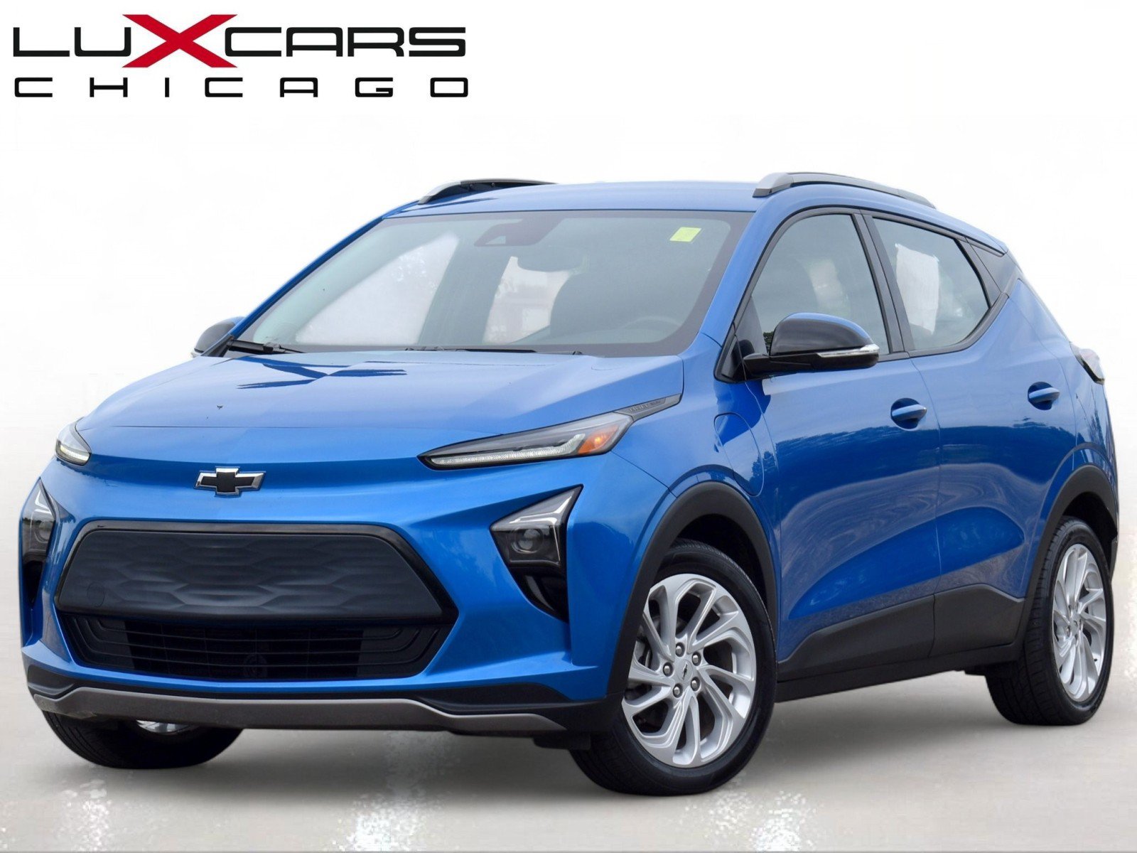 Used 2022 Chevrolet Bolt EUV LT w/ Comfort Package FWD image 3