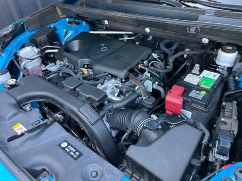 Used 2019 Toyota RAV4 XLE Premium w/ Carpet Mat Package FWD image 28
