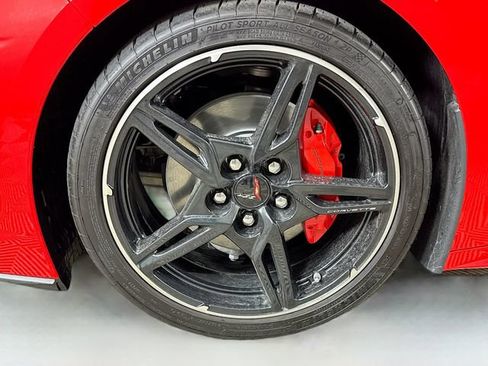 Used 2024 Chevrolet Corvette Stingray Preferred Cpe w/ 2LT RWD image 30