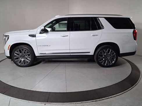 New 2026 GMC Yukon Denali Ultimate AWD/4WD image 7